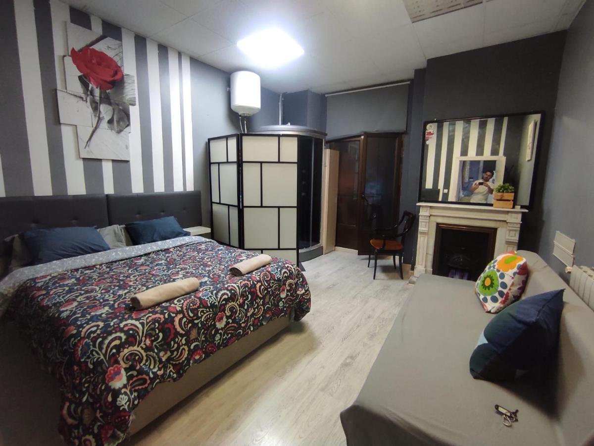 Parsa Homstay Madri Exterior foto