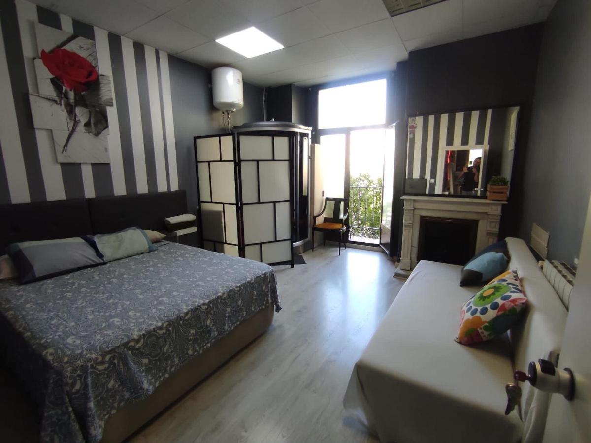 Parsa Homstay Madri Exterior foto